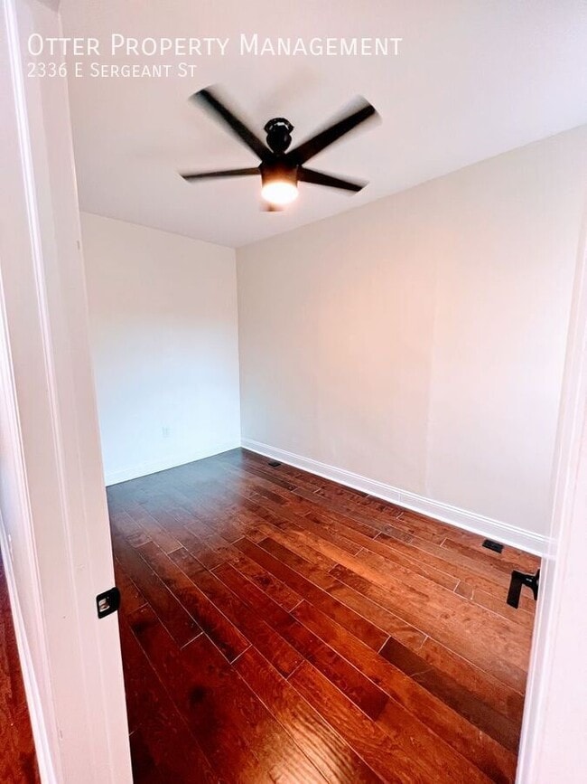 Building Photo - 2336 E Sergeant St