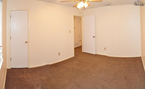 Building Photo - 2911 Featherston Avenue