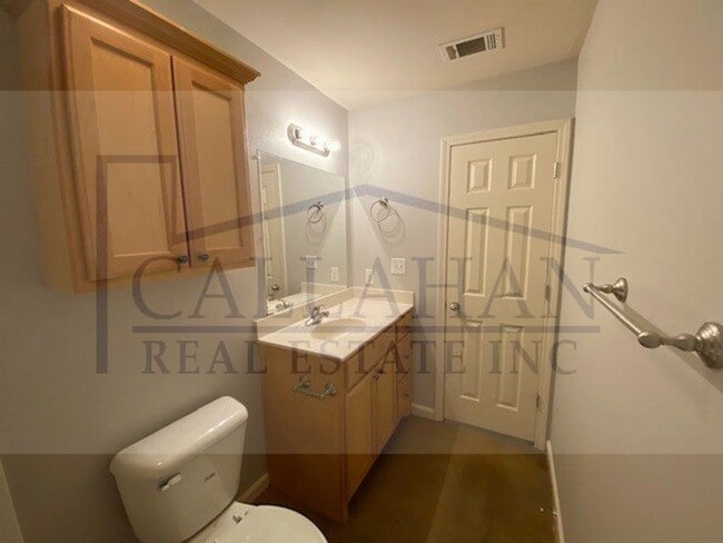 Building Photo - 8001 Langer Ln