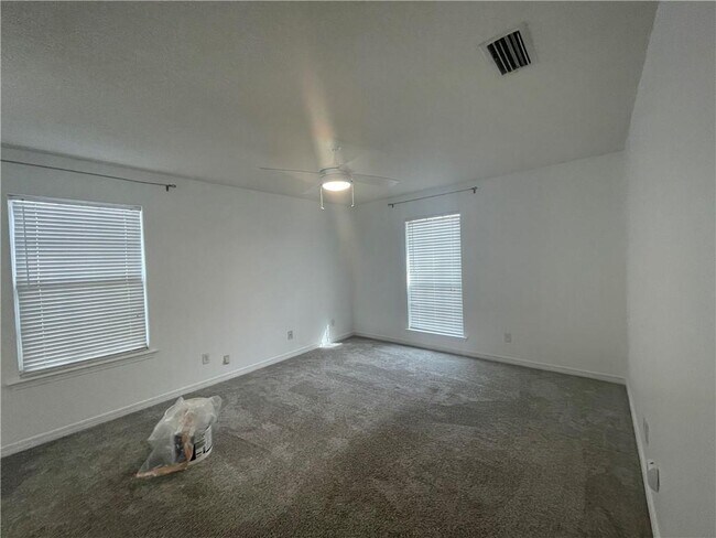Building Photo - 6882 Red Cedar Dr