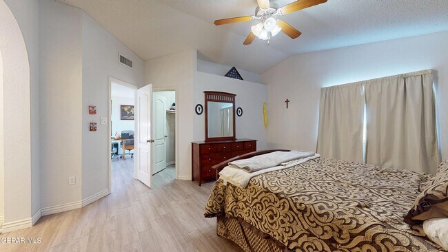 Building Photo - 3249 Emerald Point Dr