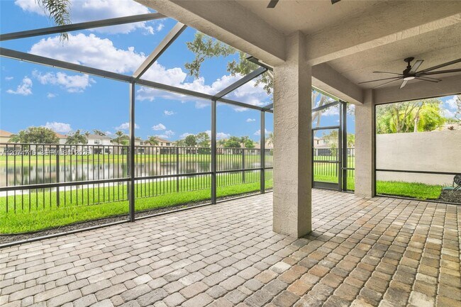 Building Photo - 8089 Ironstone Dr