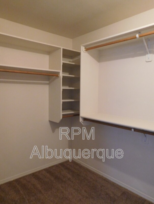 Building Photo - 2315 Iron Gate Trail SW