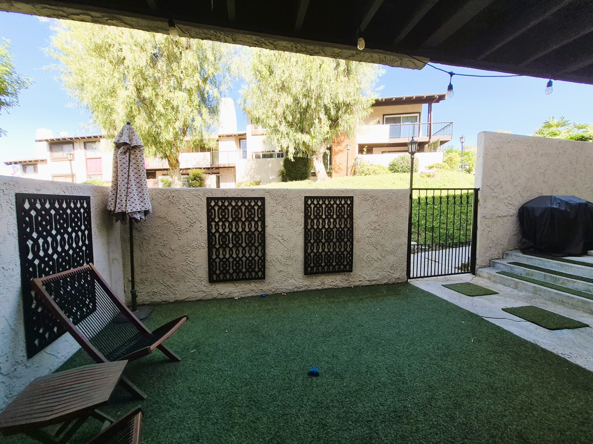 Building Photo - 5313 Sevilla Ct