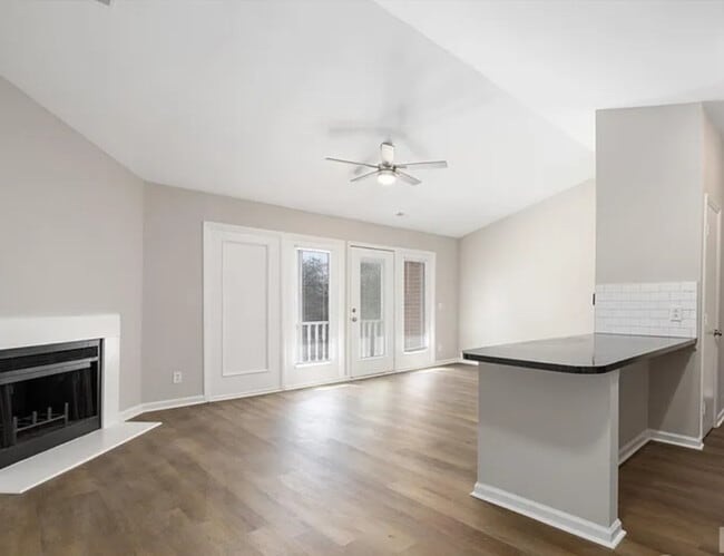 Building Photo - 6142 Meadow Rose Ln