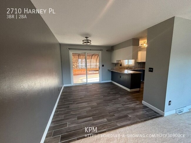 Building Photo - 2710 Harney Pl