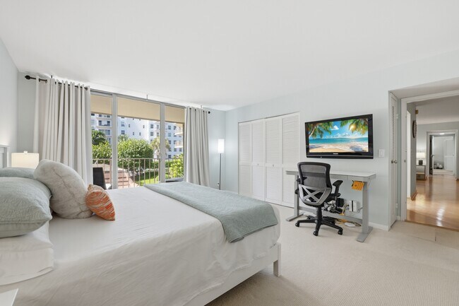 Building Photo - 3200 S Ocean Blvd