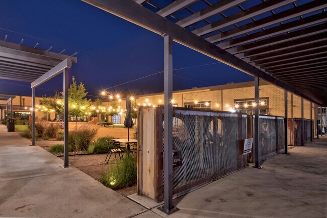 Building Photo - 215 Coca-Cola Pl