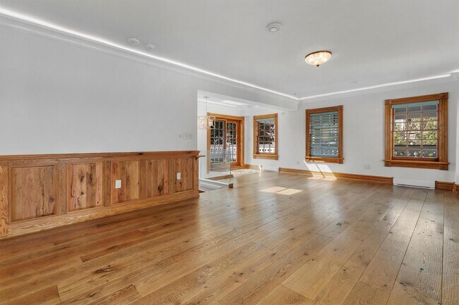Building Photo - 43 Ackerman St