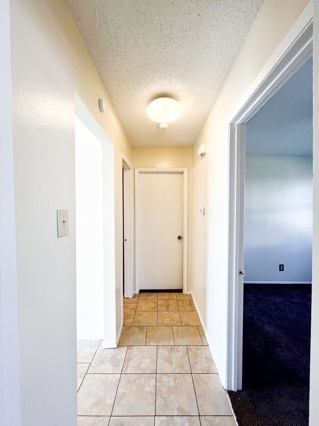 Building Photo - Available NOW!!!! This charming 1 story, 3 bedroom, 2 bath house could be your next home! Beautif...