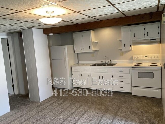 Building Photo - 411 Steck St