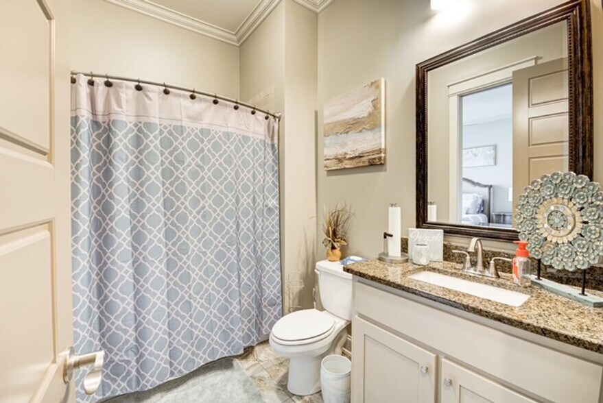 Building Photo - 30 Winslow Cv