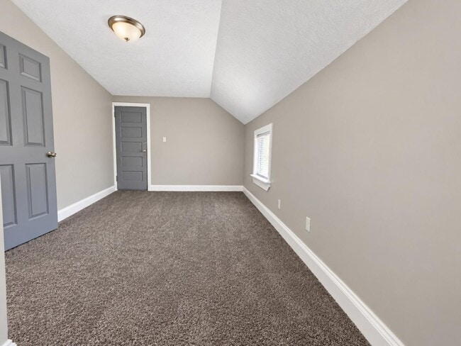 Building Photo - 6215 Carpenter Ave