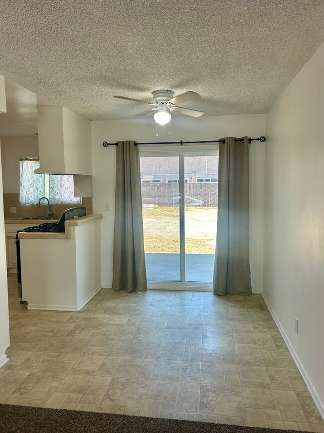 Building Photo - 11587Celi