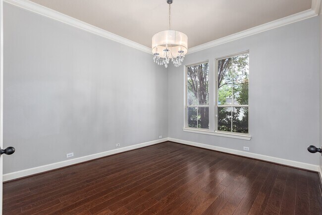 Building Photo - 27 N Arrow Canyon Cir