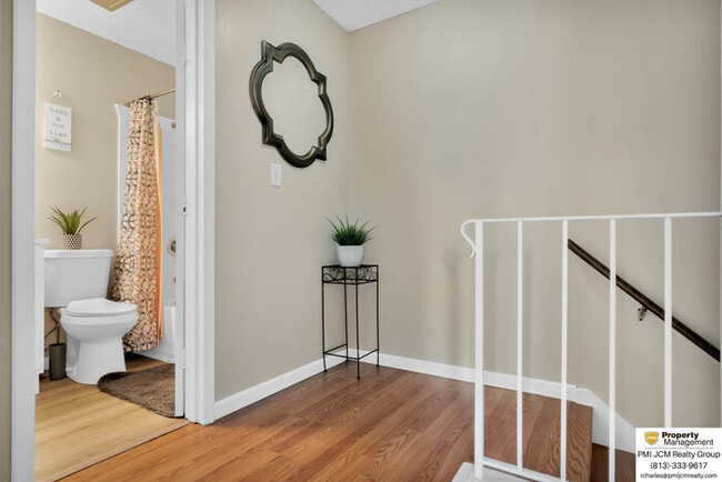 Building Photo - 1105 Spring Meadow Dr