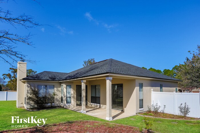 Building Photo - 5502 Bristol Bay Ln N