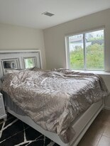 Building Photo - 36 Mersereau Ave