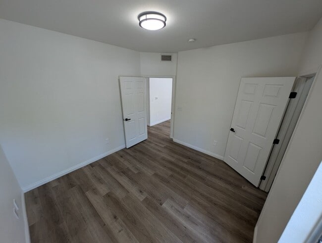 Building Photo - 10001 Crimson Palisades Pl