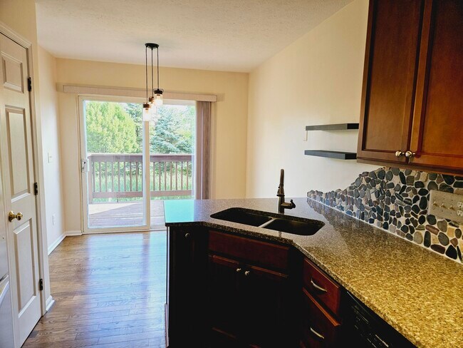 Building Photo - 3598 Bent Trail Dr