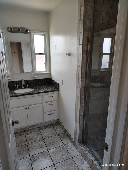 Building Photo - 4734 Allott Ave