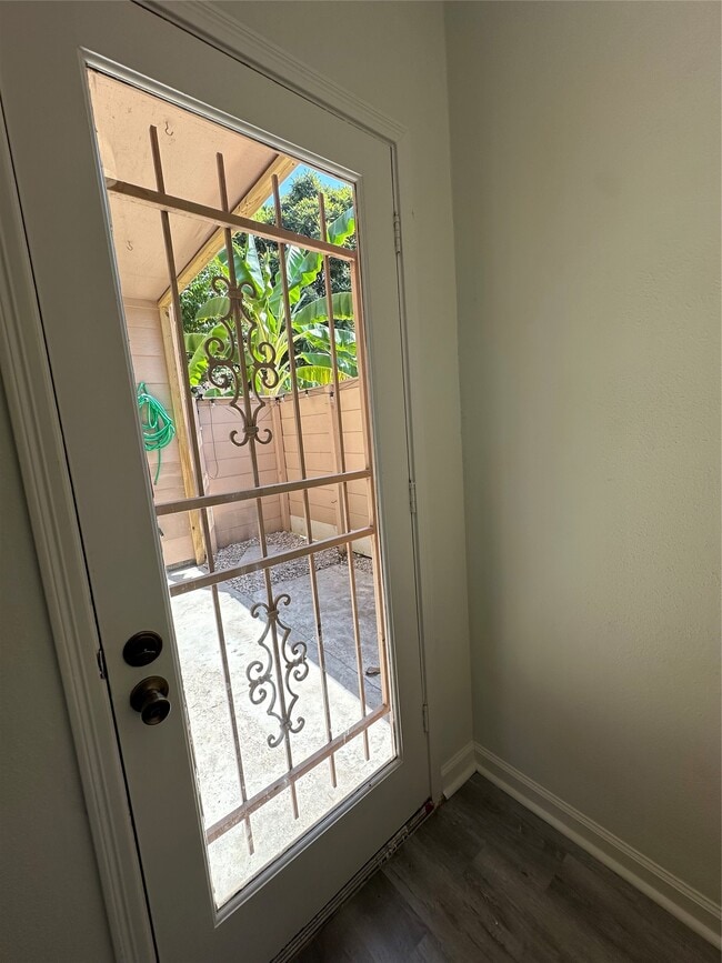 Building Photo - 2125 Augusta Dr