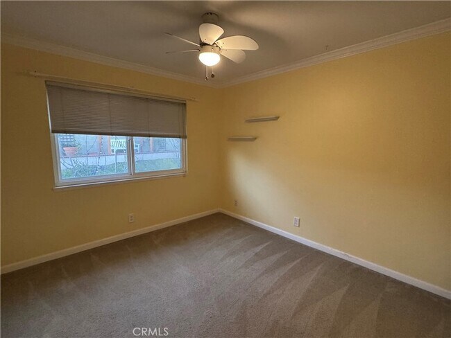 Building Photo - 6951 Lawn Haven Dr