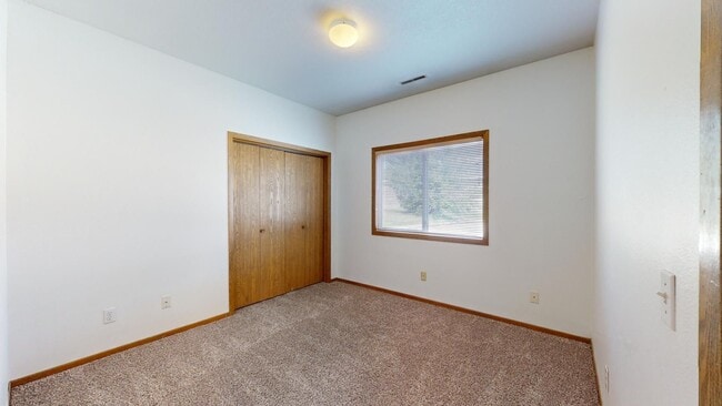 Building Photo - 4525 Steinbeck St