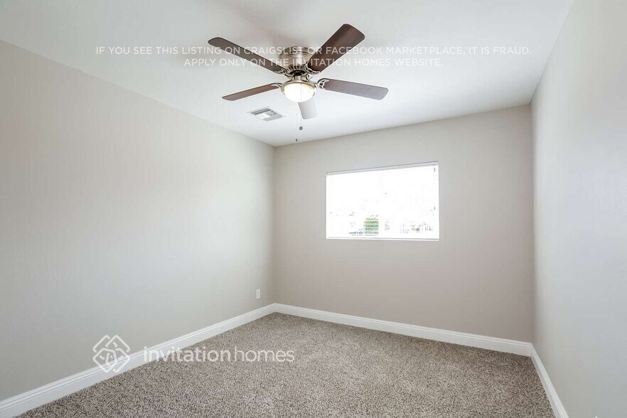 Building Photo - 934 E Loma Vista Dr