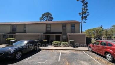 Building Photo - 901 Olmstead Dr