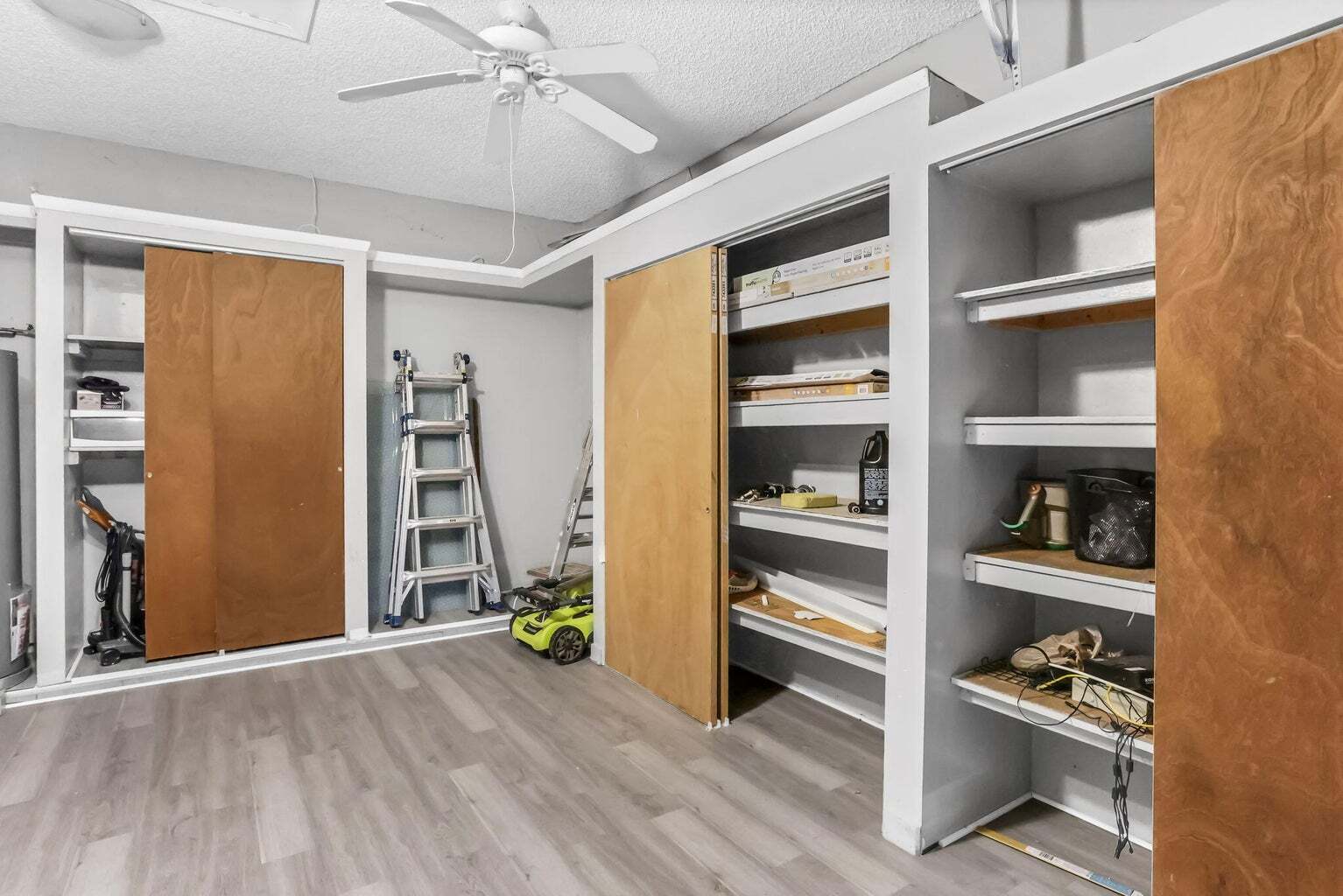 Building Photo - 7607 Colony Lake Dr