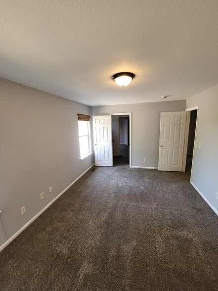 Room 1 - 2704 Breckenridge PL
