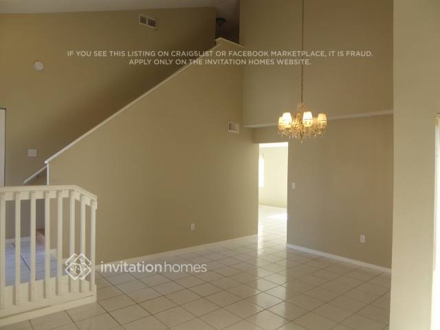 Building Photo - 13995 Langley Pl