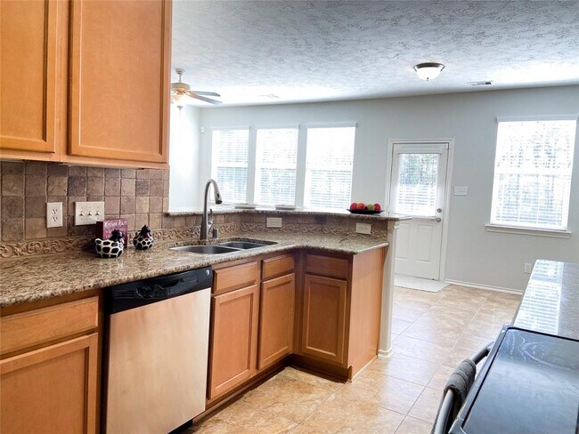 Building Photo - 27 Whitekirk Pl