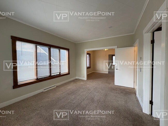 Building Photo - 2110 Lincoln St