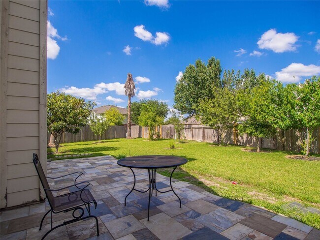 Building Photo - 16307 Pebble Crest Ct