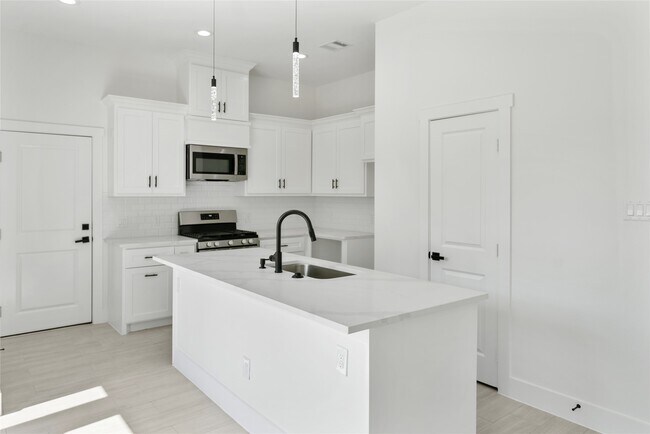 Building Photo - 4519 Teton St