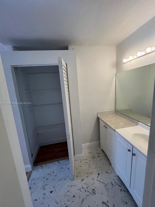 Building Photo - 2174 Champions Way