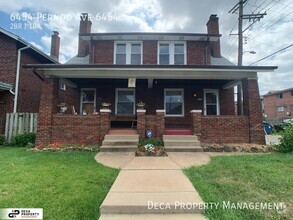 Building Photo - 2 Bedroom 1 Bathroom Apartment