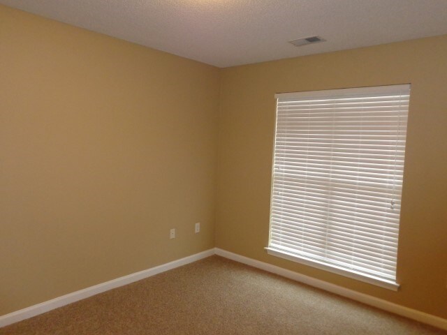 Building Photo - 5767 Kuykendall Dr