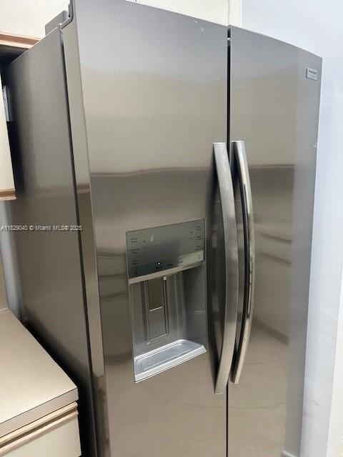 Building Photo - 8816 Collins Ave