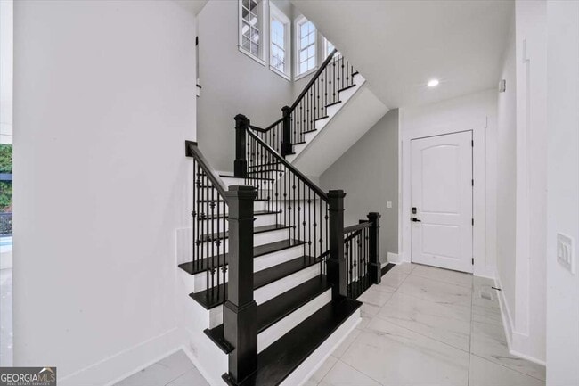 Building Photo - 3040 Wallace Cir SE