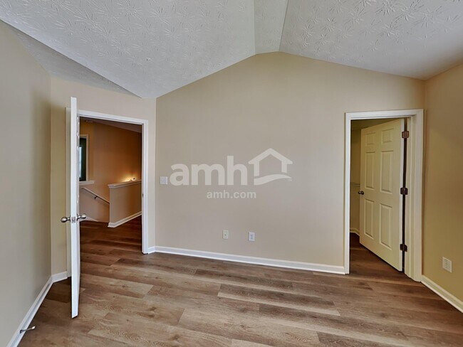 Building Photo - 110 Plumeria St