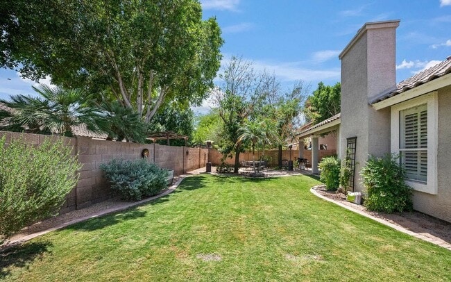 Building Photo - 2243 E Cortez Dr