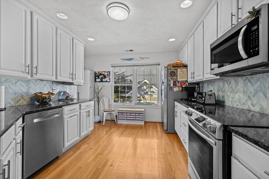 3rd Fl Kitchen - 208 56th St
