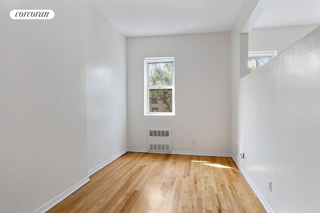 Building Photo - 50 S Oxford St