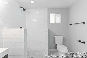 Building Photo - 1611 E Carson St