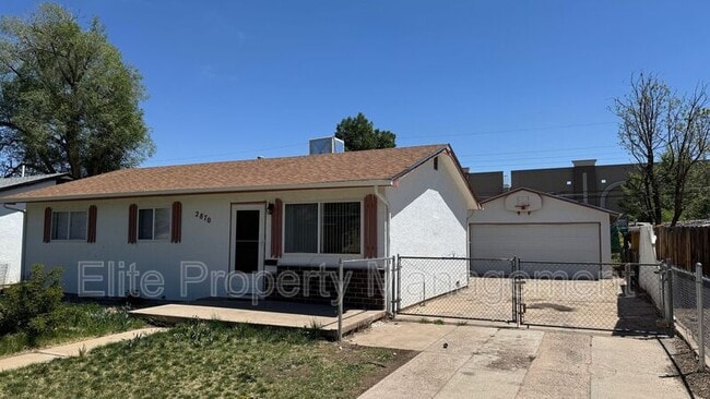 Building Photo - 2870 Aster St
