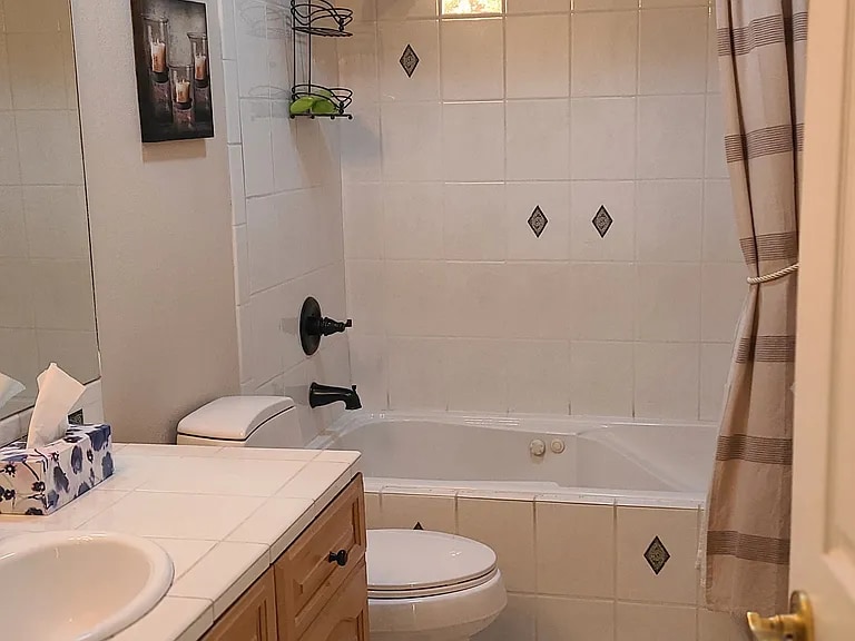 Building Photo - 2467 Twin Peaks Vw