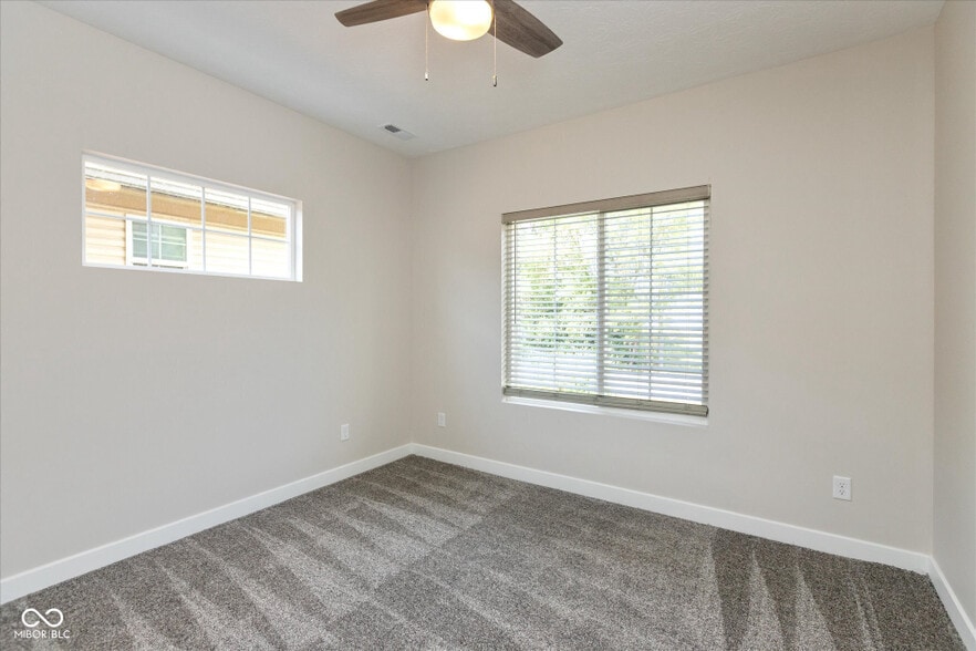 Bedroom 2 - 225 N Hamilton Ave